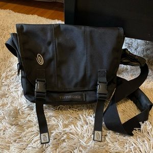 Timbuk2 Over the Shoulder Messenger Bag 12” W x 9” H Black